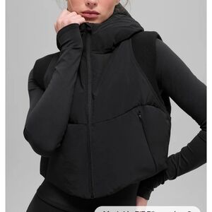 ALO Yoga Black Puffer Vest